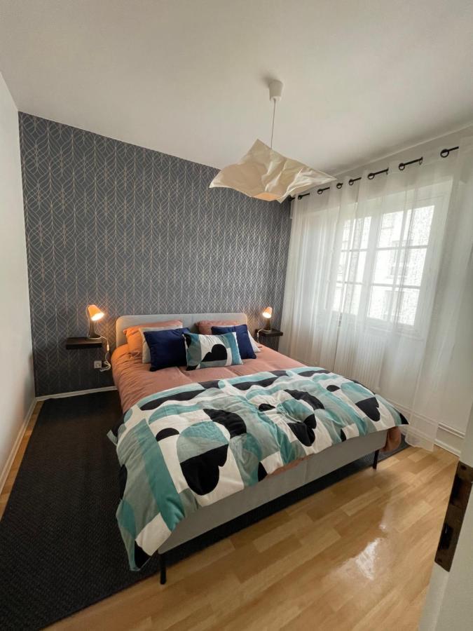 Schmitt Apartment